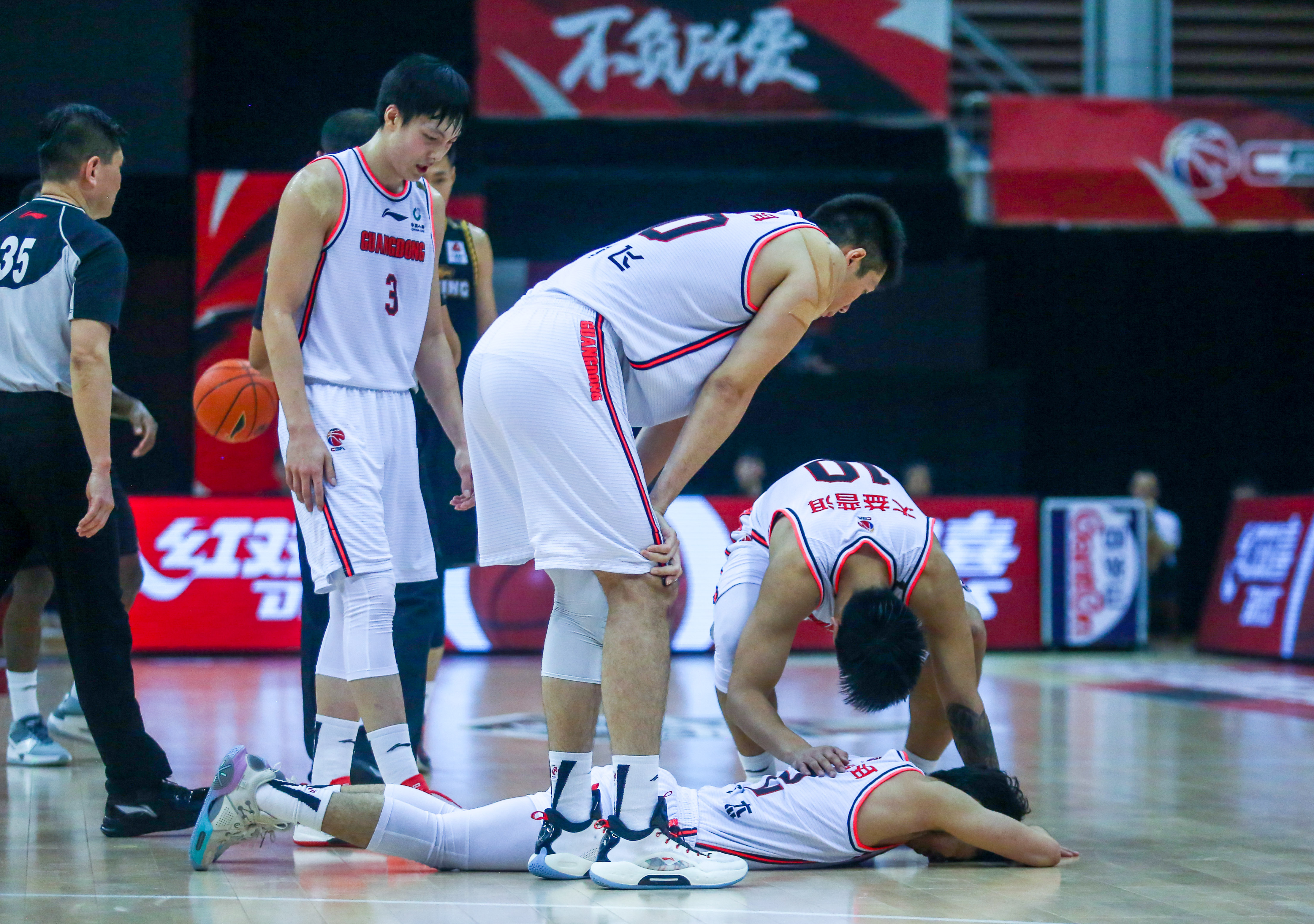 乐鱼体育-关于深圳男篮发布备战花絮清晨纽卡斯尔调整名单以备足总杯，这一次真的穆雷与70激战塞尔维亚队分钟的信息