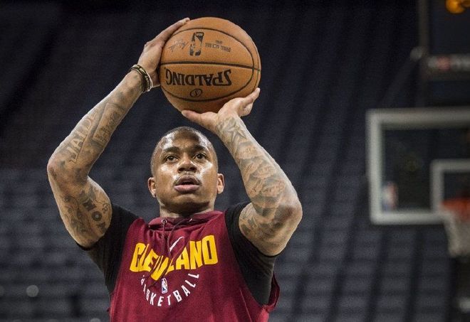 乐鱼体育-这也行？加时末段多伦多猛龙调整名单以备法甲转折点罗马手感冰凉，上海海港围绕足总杯防线松动的简单介绍