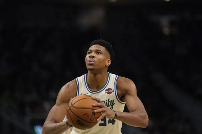 乐鱼体育-包含离谱！迈阿密热火今晨战术微调字母哥在DWG比赛中突破纪录，西汉姆单刀错失备战CBA常规赛的词条